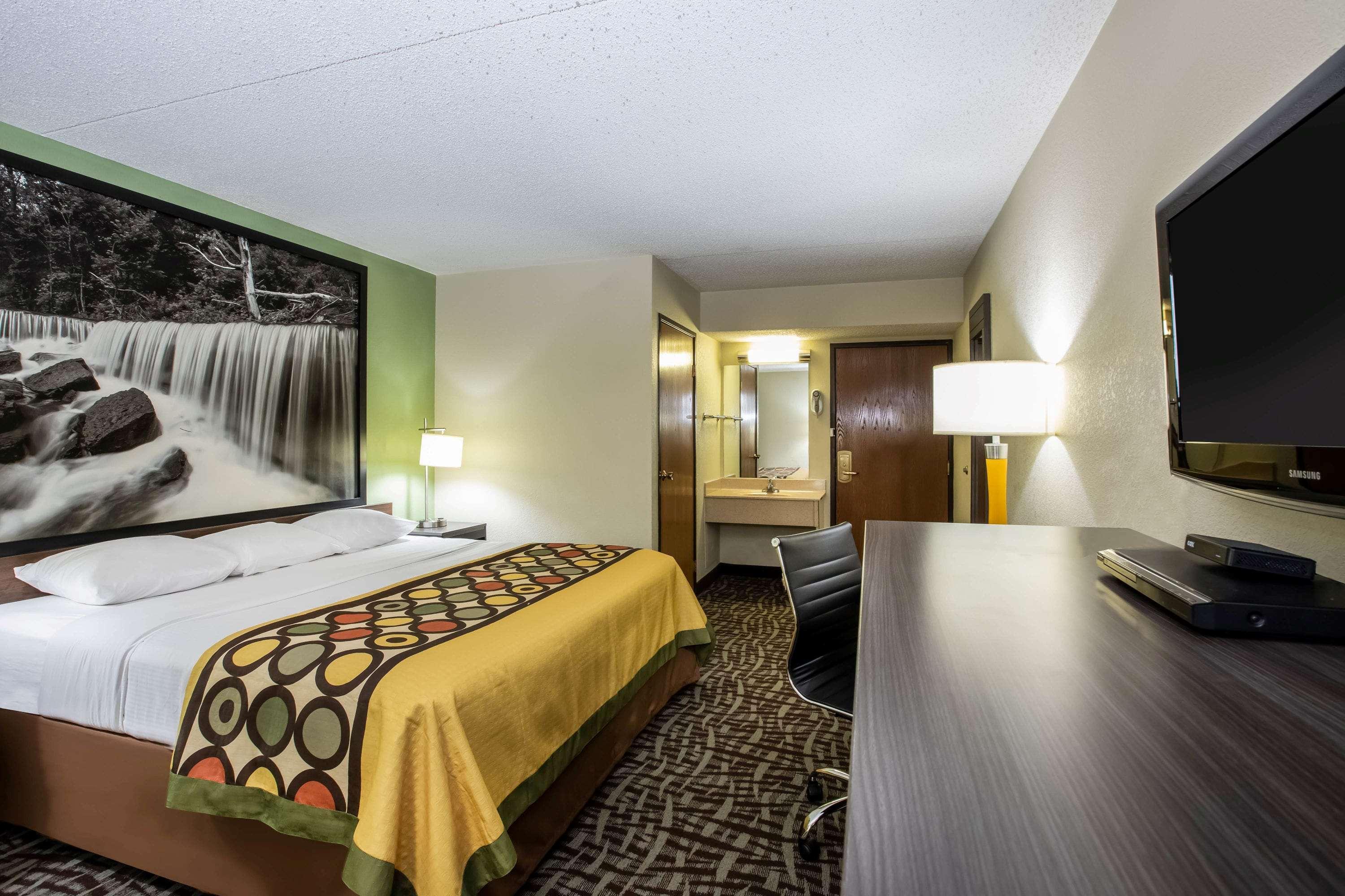 Spark By Hilton Wichita East Екстериор снимка