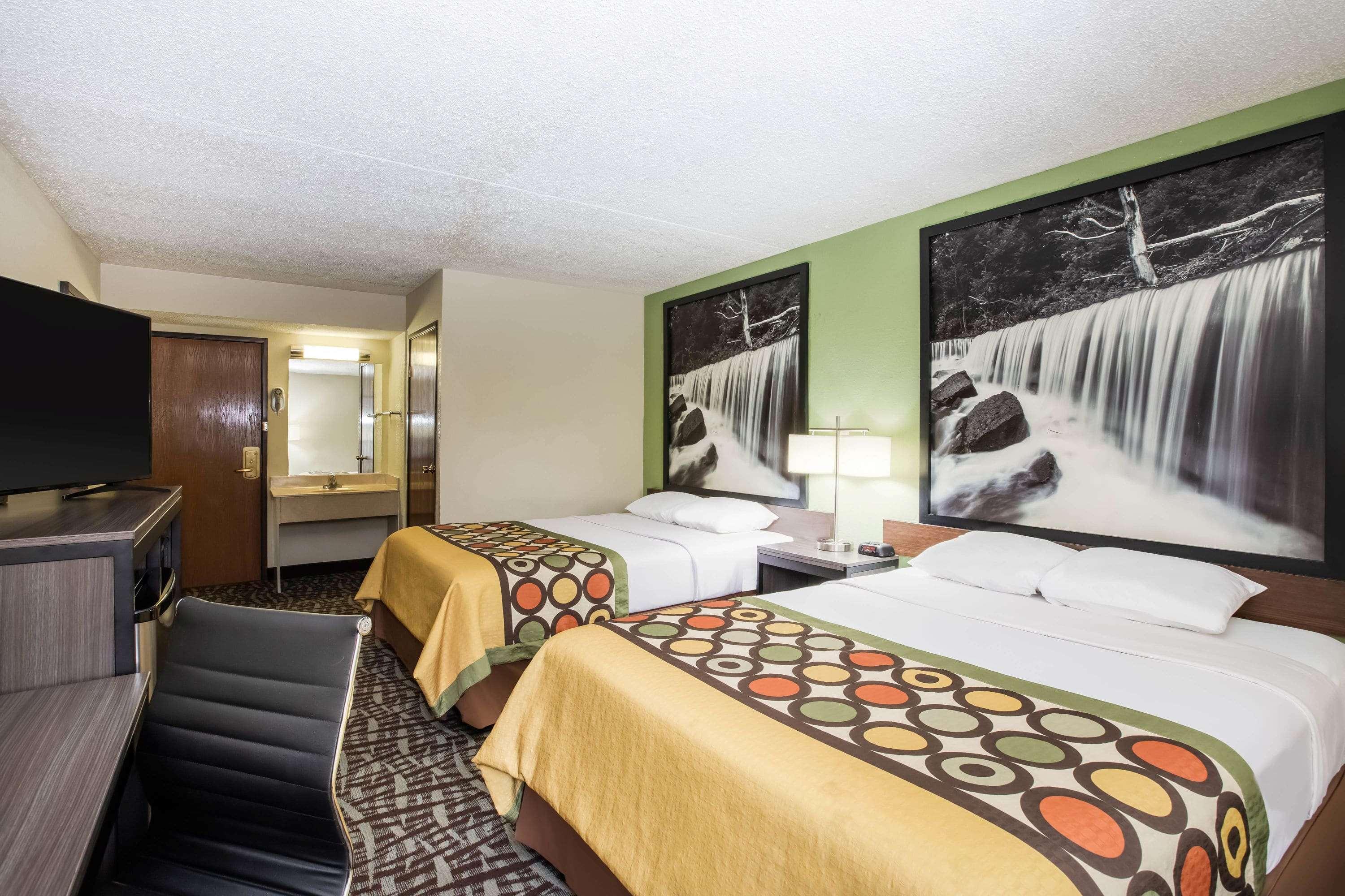 Spark By Hilton Wichita East Екстериор снимка