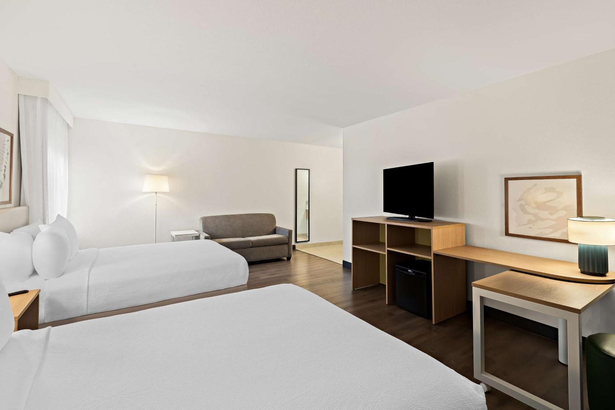 Spark By Hilton Wichita East Екстериор снимка