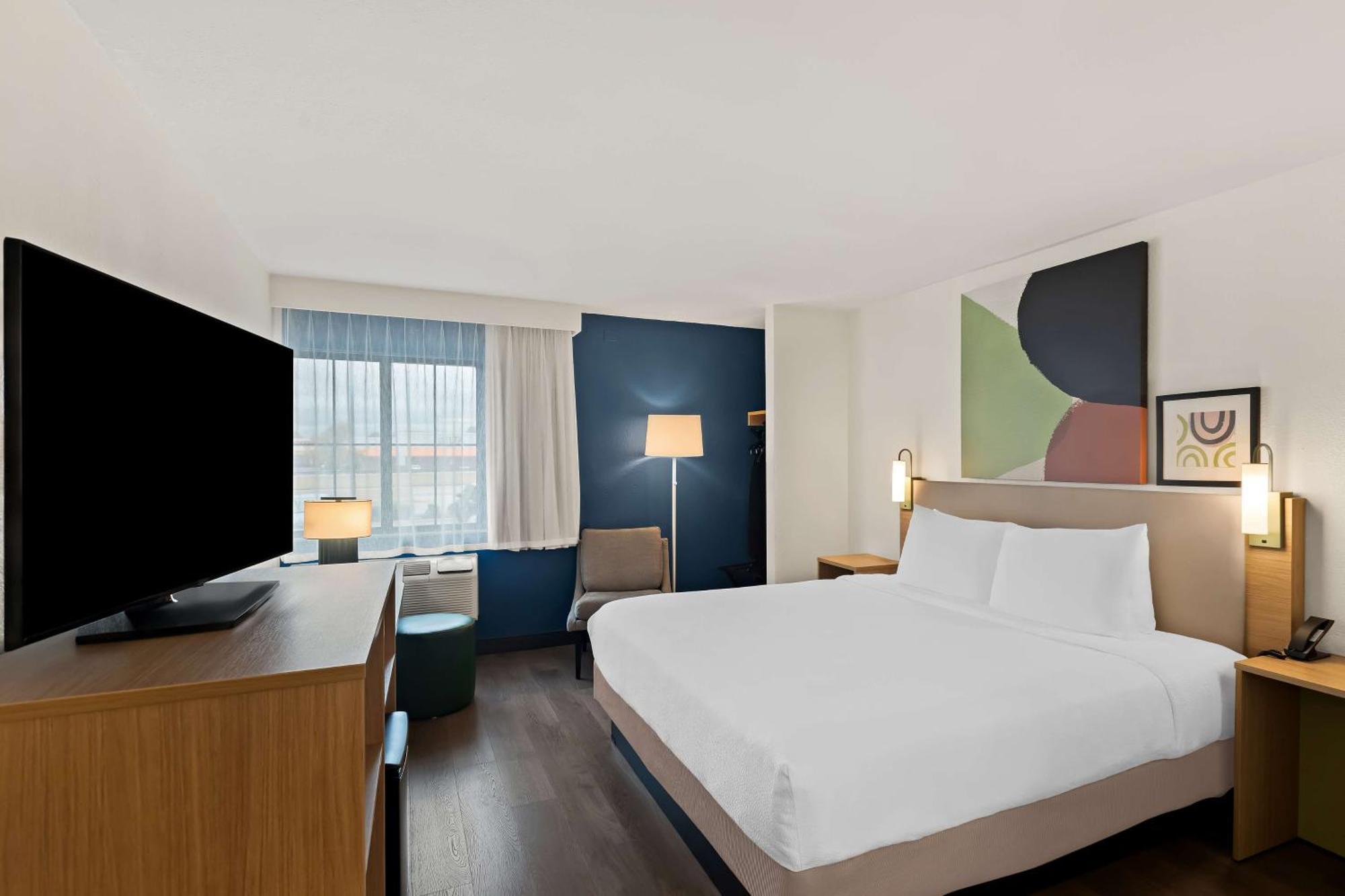Spark By Hilton Wichita East Екстериор снимка