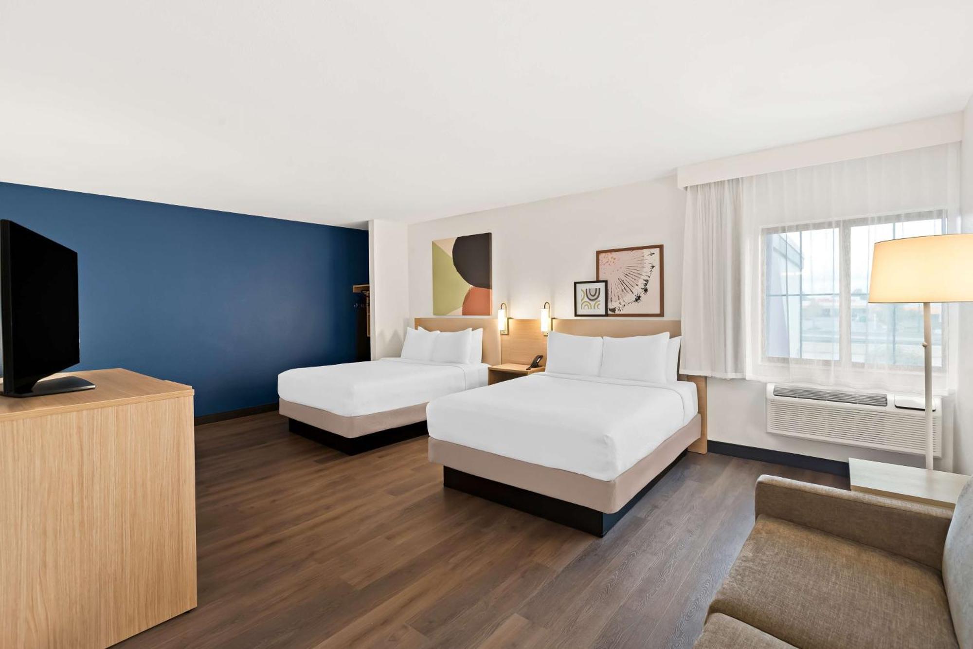 Spark By Hilton Wichita East Екстериор снимка