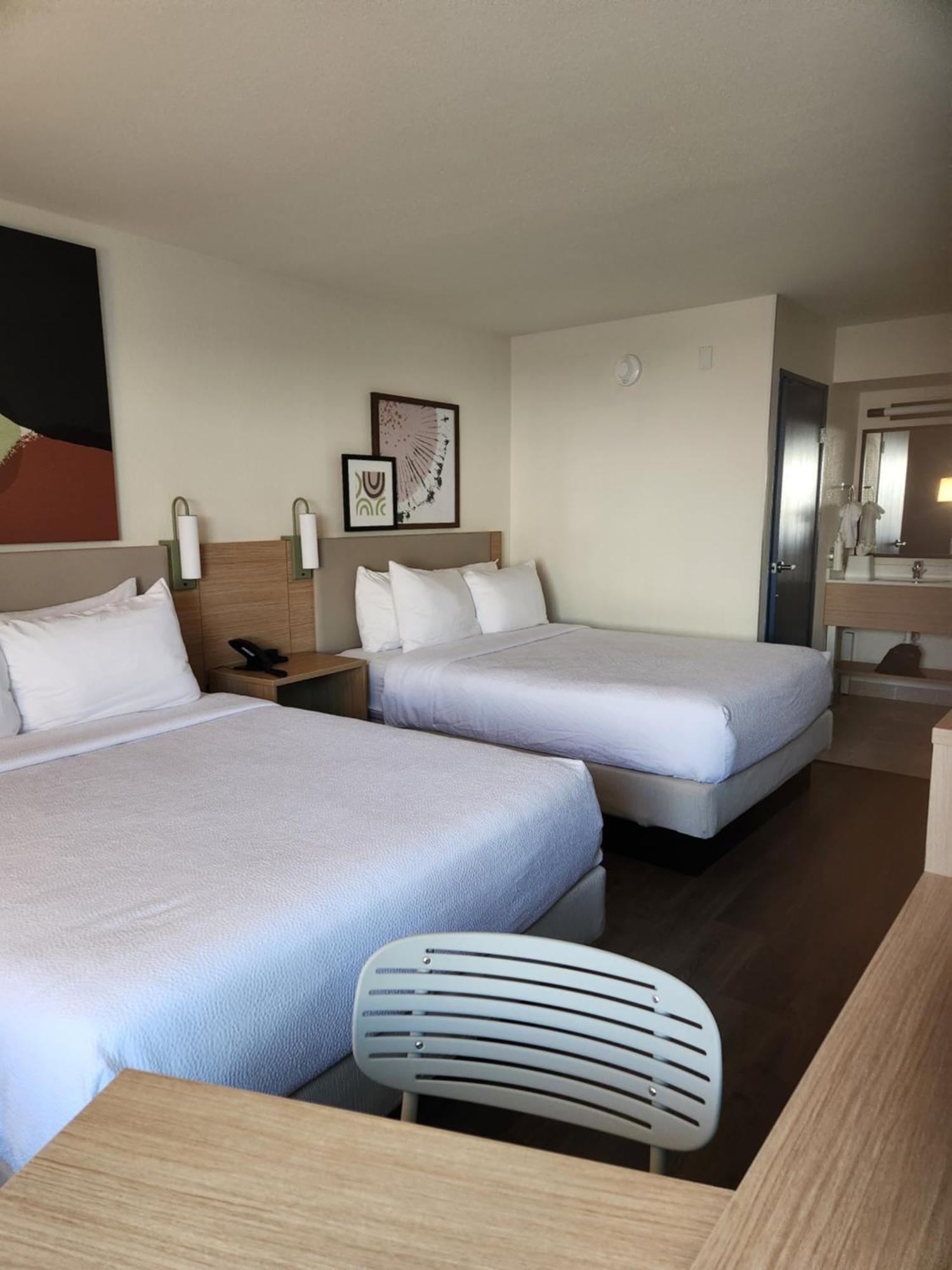 Spark By Hilton Wichita East Екстериор снимка