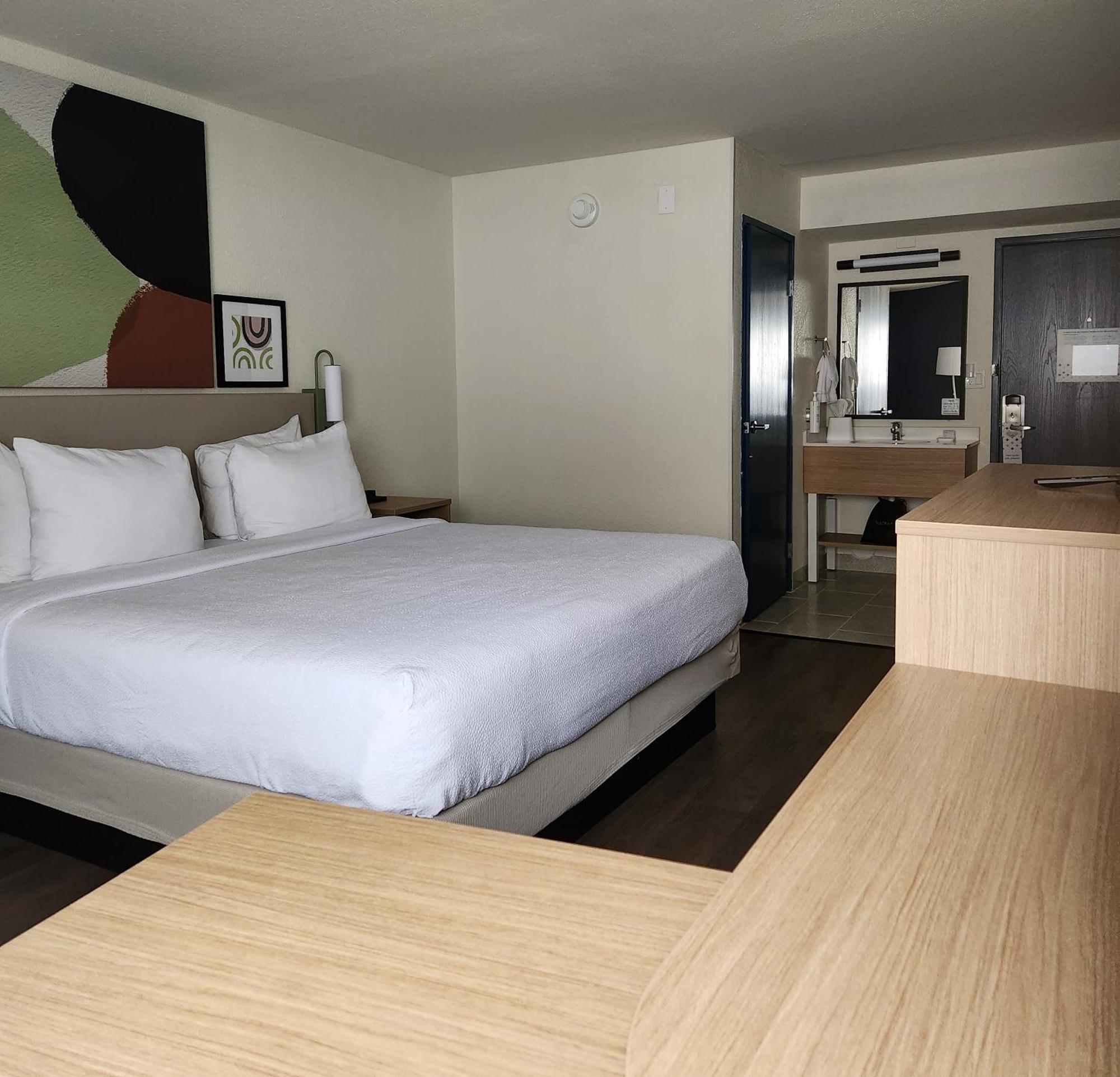 Spark By Hilton Wichita East Екстериор снимка